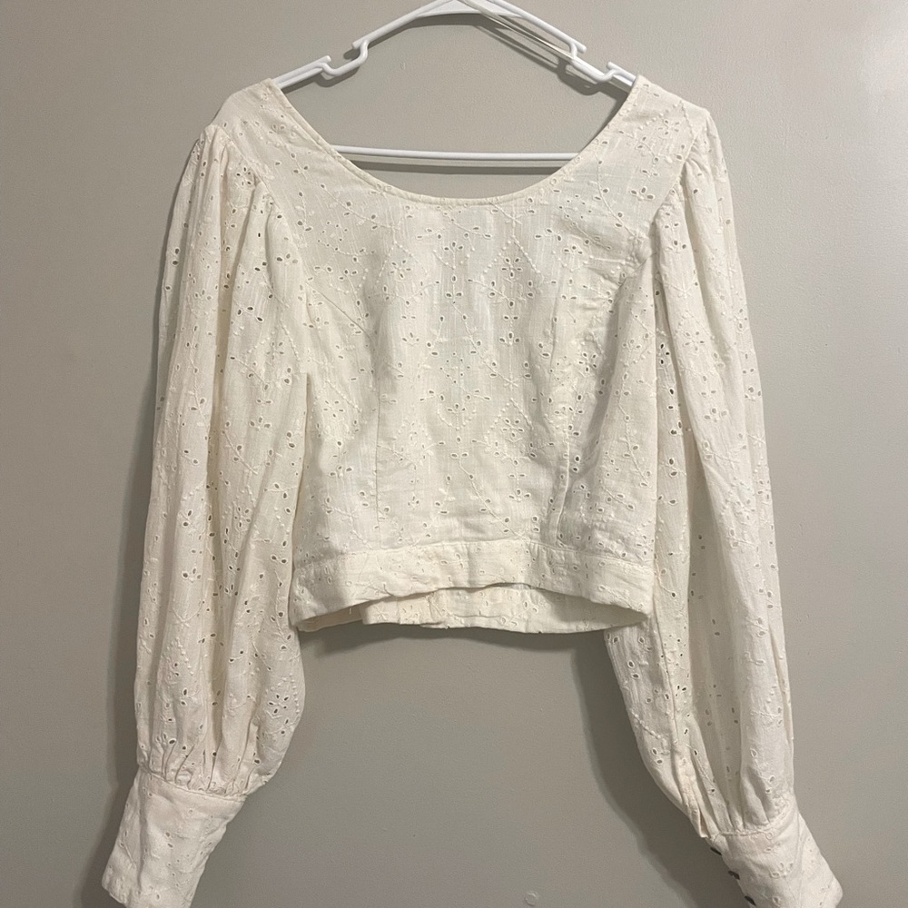 Free People cropped white eyelet linen shirt. Button down, scooped back